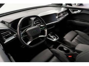 Miniature 7 Audi Q4 e-tron 50 Quattro   Black Optics   Premium Package 2024