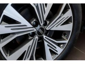 Miniature 17 Audi Q4 e-tron 50 Quattro   Black Optics   Premium Package 2024
