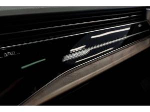 Miniature 24 Audi Q7 Technik   Black Optics   Hitch   B&amp;O 2025