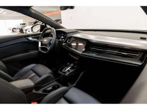 Thumbnail 6 Audi Q4 e-tron 50 quattro   Black Optics Package   389 km 2023