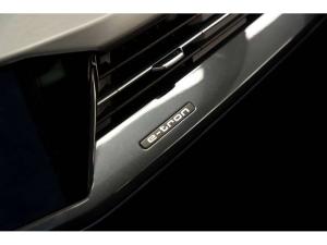 Thumbnail 22 Audi Q4 e-tron 50 quattro   Black Optics Package   389 km 2023