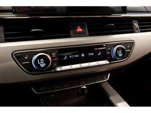 Miniature 19 Audi A4 quattro   Toit ouvrant   Carplay 2023