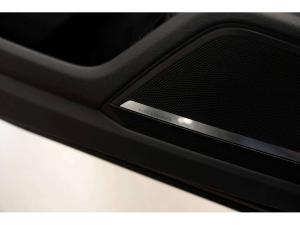 Miniature 33 Audi RS 6 Avant Carbon Optic Package   Full Leather Package 2025