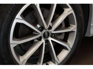 Thumbnail 8 Audi Q4 e-tron Technik 2022
