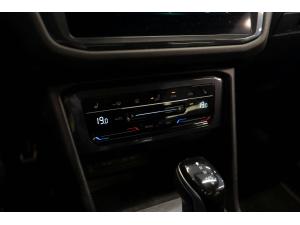 Miniature 18 Volkswagen Tiguan Comfortline R-Line Black Edition 2022
