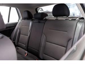 Miniature 14 Volkswagen Golf Comfortline   5 portes   Manuelle   Siège chauff. 2019