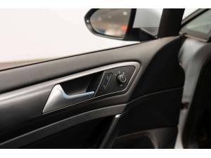 Miniature 22 Volkswagen Golf Comfortline   5 portes   Manuelle   Siège chauff. 2019