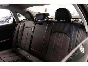 Miniature 15 Audi A4 Technik 2020