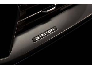 Miniature 24 Audi Q4 e-tron 50 quattro   Black Optics   À partir de 1.49% 2024