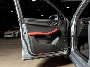 Miniature 22 Porsche Macan 2025 Macan - CPO 2025