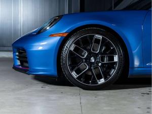 Miniature 20 Porsche 911 2026 Carrera T Club Coupé - Certified Pre-Owned 2026