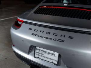 Miniature 21 Porsche 911 2017 911 Carrera GTS - CPO 2017