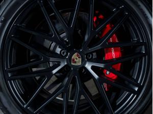 Miniature 12 Porsche Macan Gts 2024