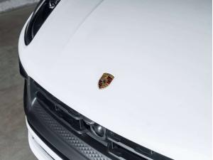 Miniature 16 Porsche Macan Gts 2024