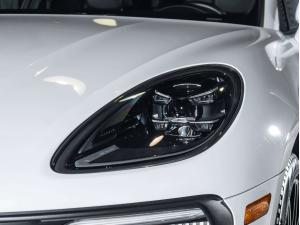 Miniature 17 Porsche Macan Gts 2024