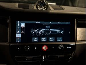 Miniature 28 Porsche Macan Gts 2024