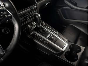 Miniature 16 Porsche Macan S 2020