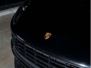 Miniature 17 Porsche Macan S 2020