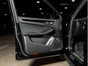 Miniature 24 Porsche Macan S 2020