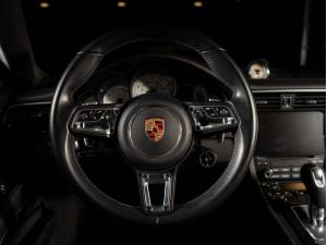 Miniature 15 Porsche 911 2019 911 Turbo S Coupe - Aerokit - CPO 2019