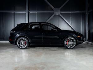 Thumbnail 5 Porsche Cayenne 2021 Cayenne GTS - Certified Pre Owned 2021