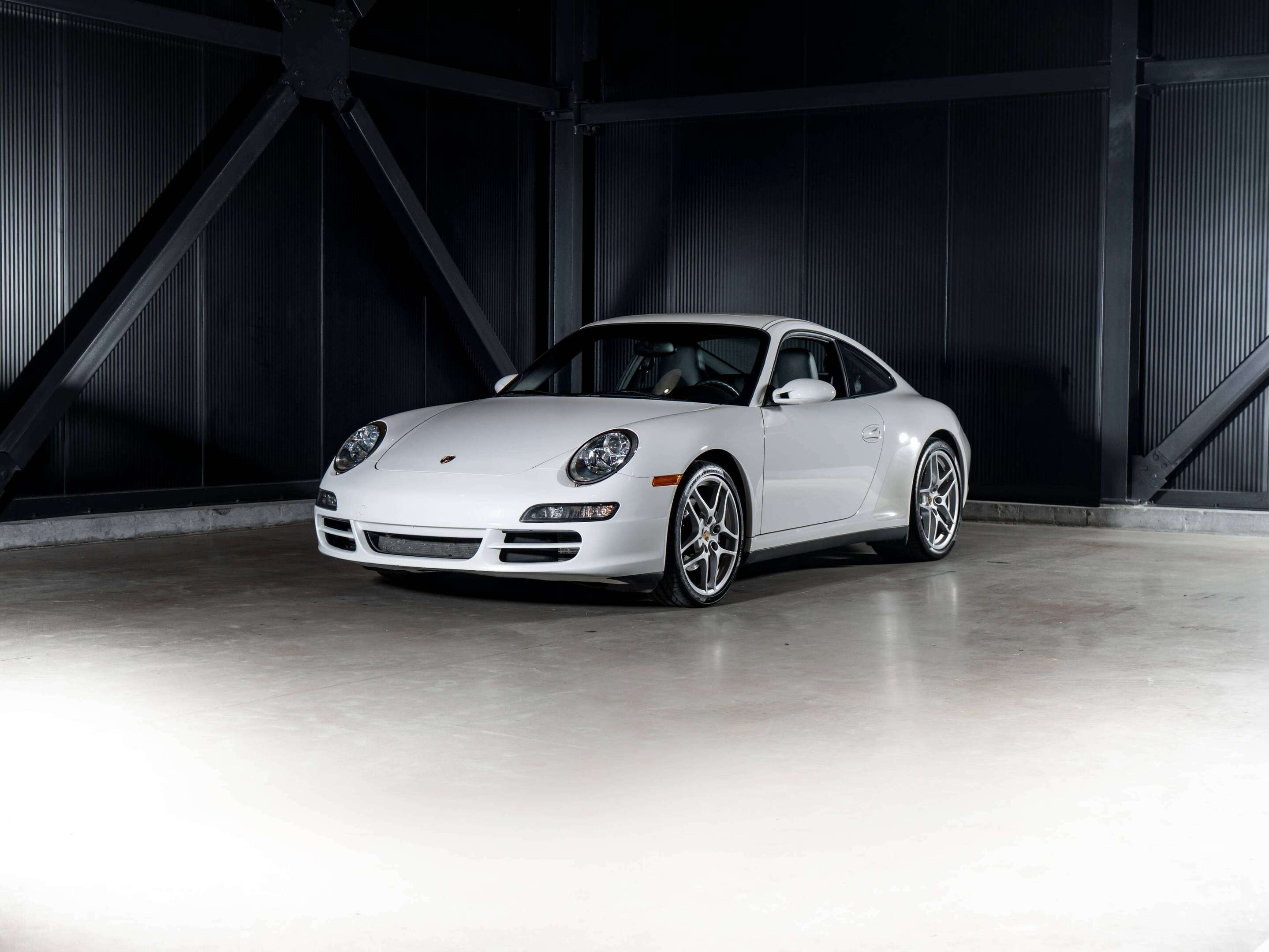 Image 1 Porsche 911 2006 911 Carrera 4 - Full option 2006