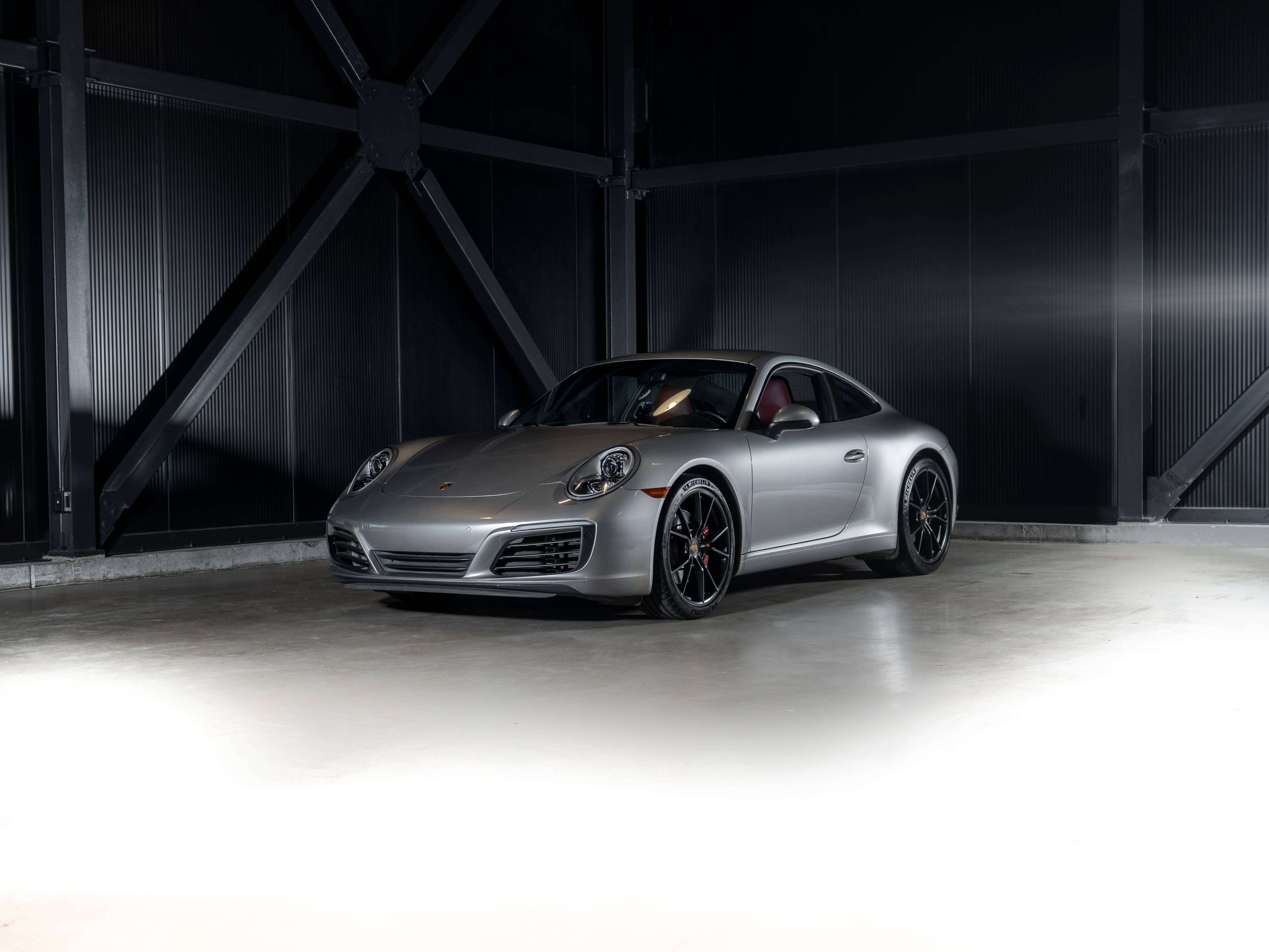 Image 1 Porsche 911 2019 911 Carrera S - CP0 - 7 SPD Manual 2019