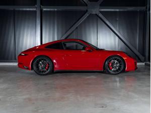 Miniature 9 Porsche 911 2018 911 Carrera GTS - CPO - PDK 2018