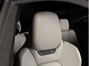 Miniature 26 Porsche Macan 2024 Macan Turbo - CPO 2024
