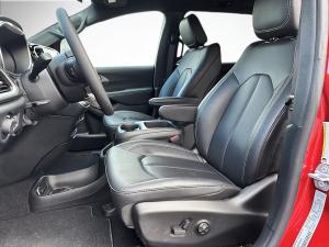 Miniature 9 Chrysler Grand Caravan SXT 2026