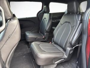 Miniature 10 Chrysler Grand Caravan SXT 2026