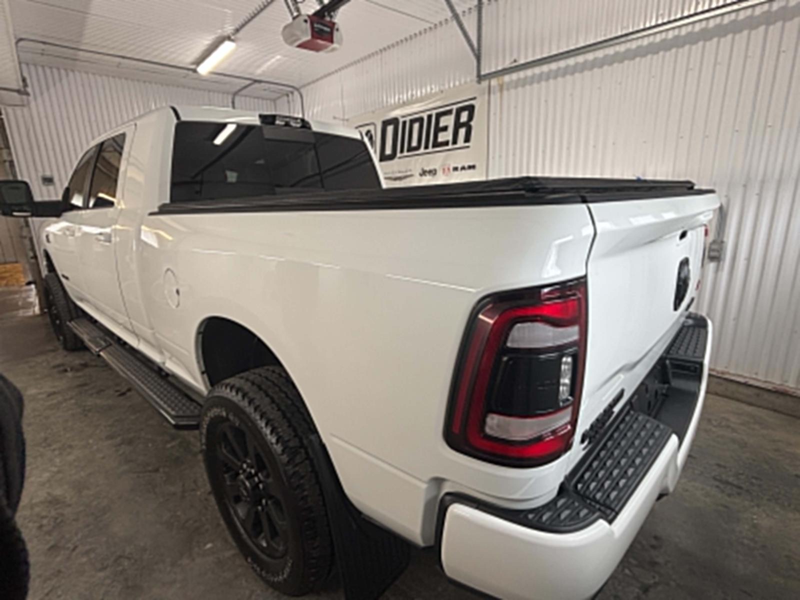 RAM 3500 Laramie 2024 — photo 3