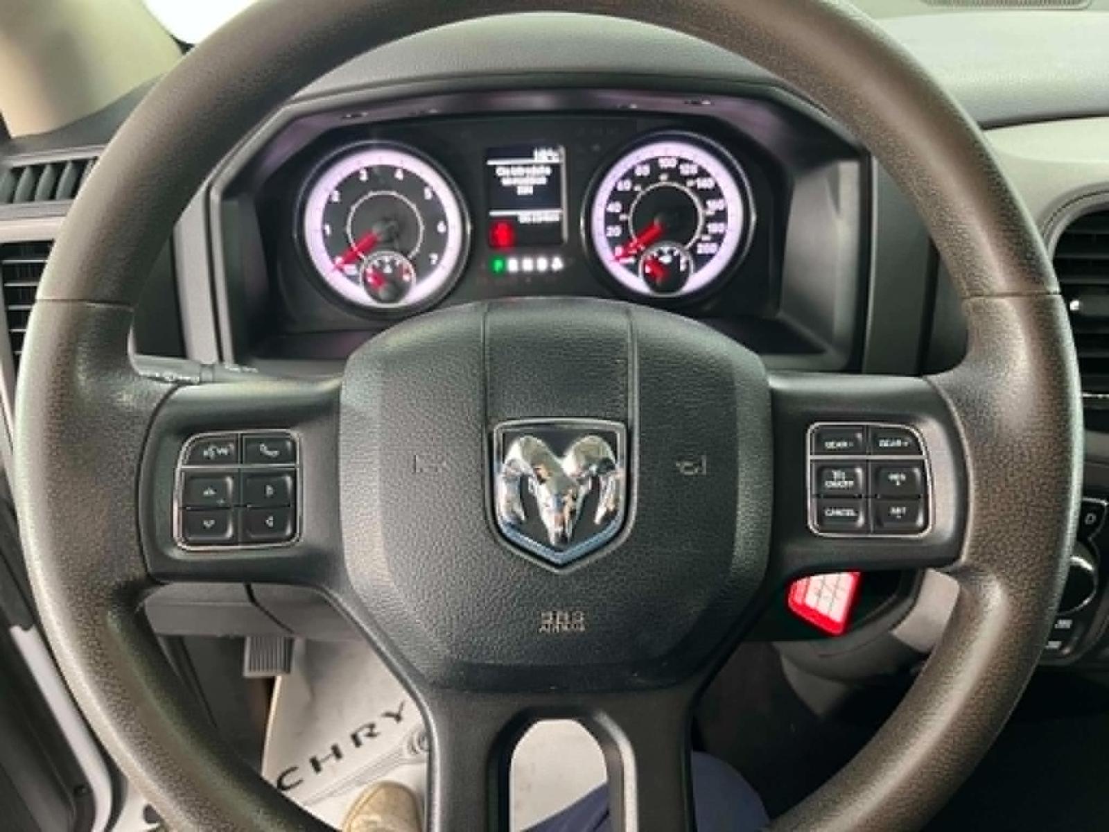 Dodge 1500 Classic 1500 Express 2019 — photo 7