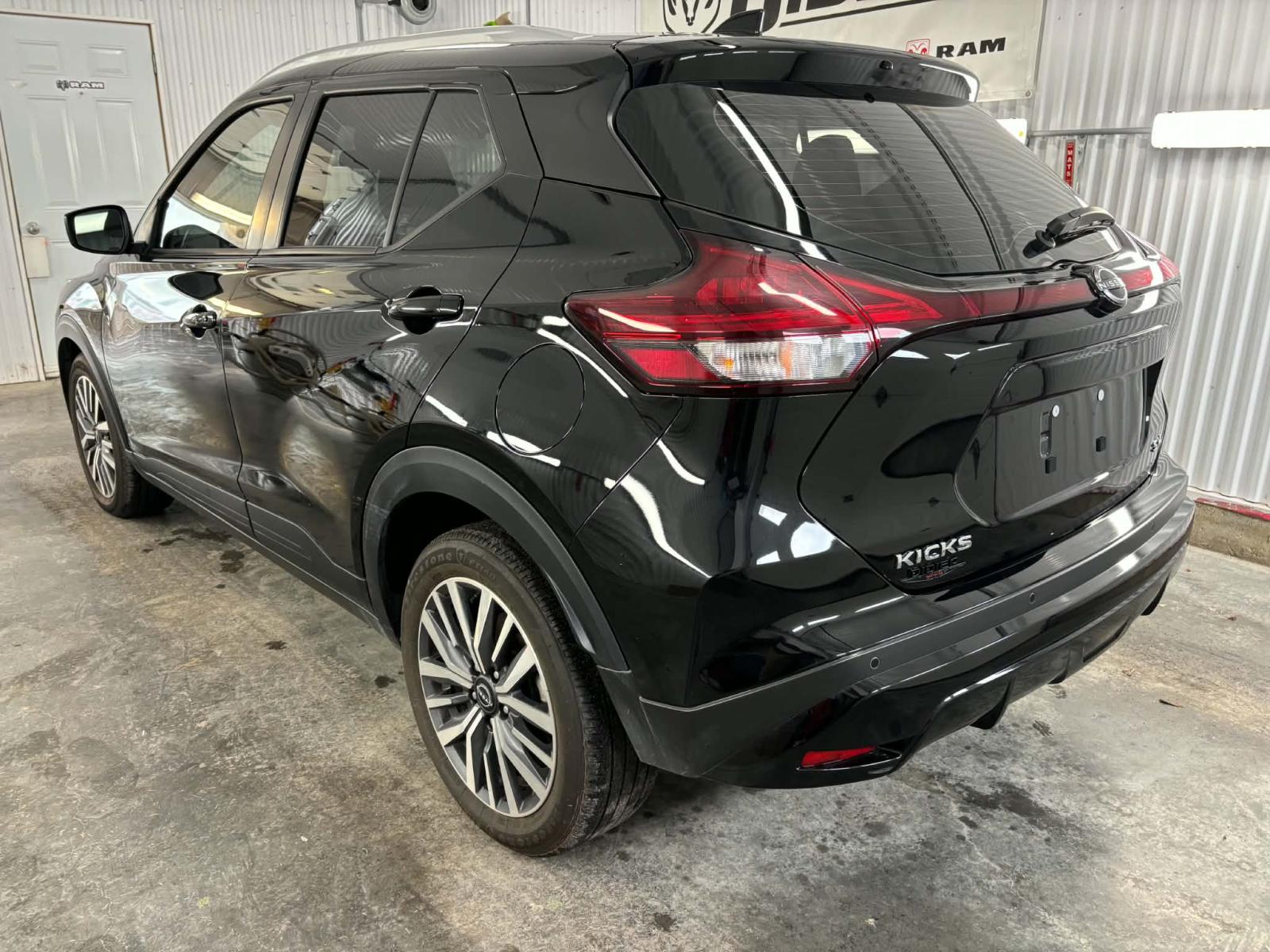 Nissan Kicks SV 2023 — photo 4