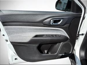 Miniature 13 Jeep Compass North 2025
