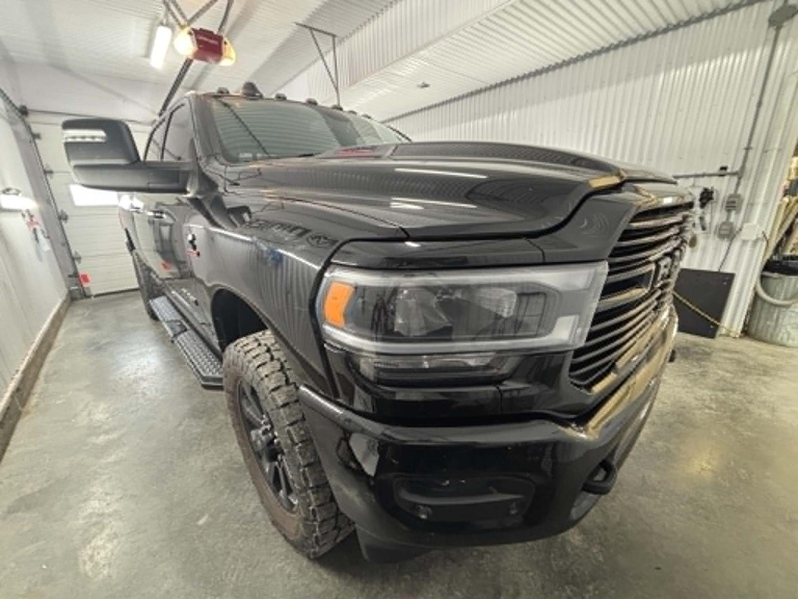 RAM 2500 Laramie 2023 — photo 2