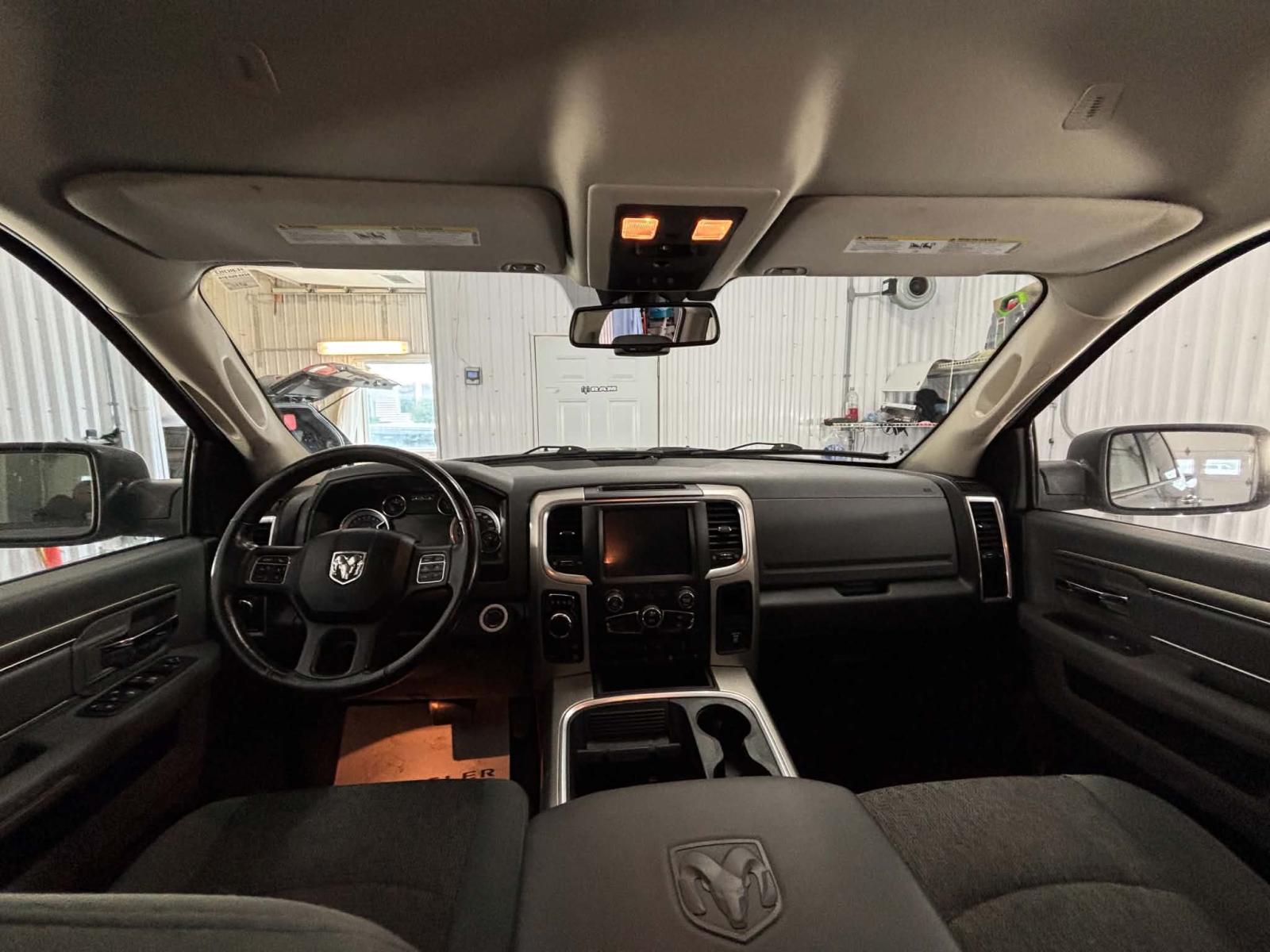 RAM 1500 Classic Warlock 2019 — photo 5