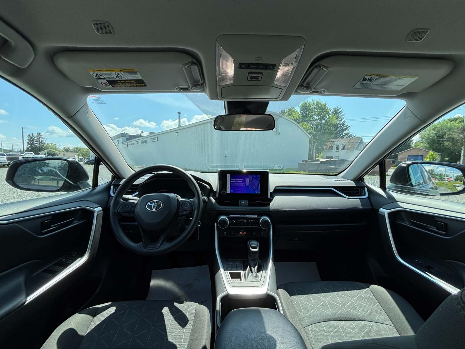 Toyota Rav4 LE 2025 — photo 5