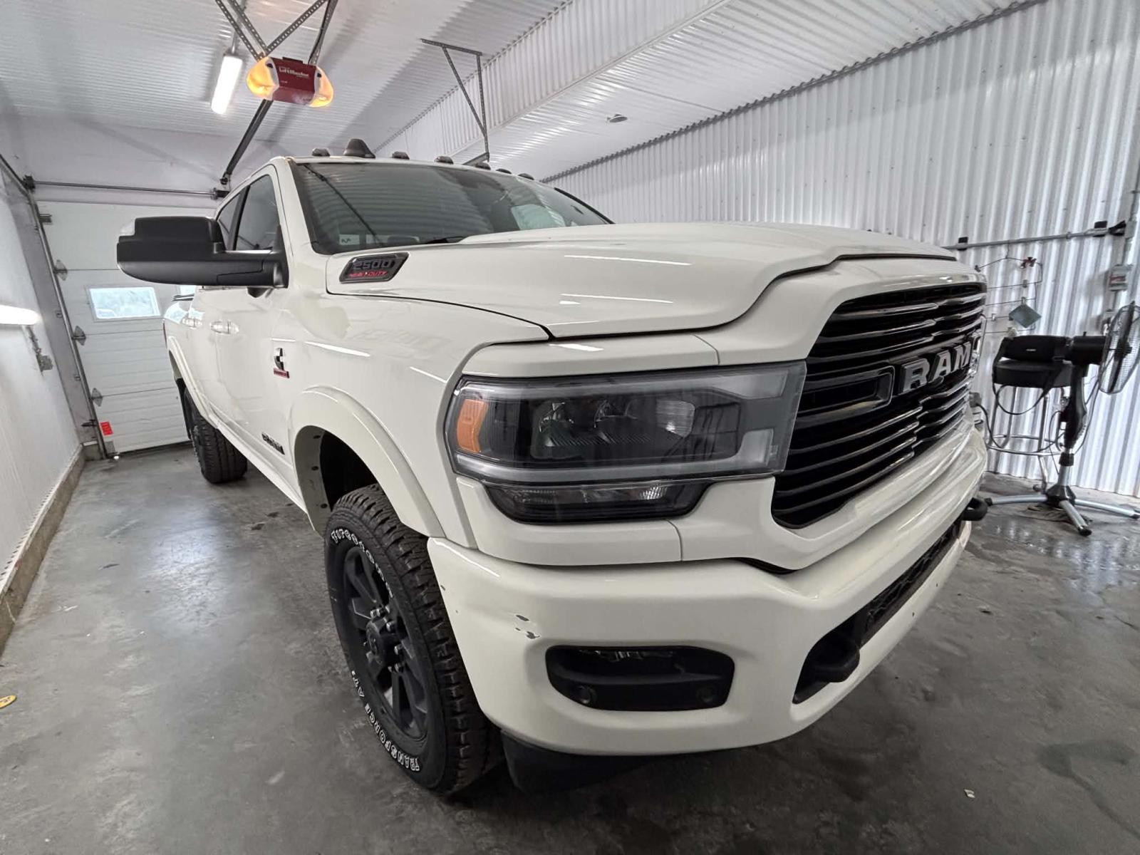 RAM 2500 Laramie 2022 — photo 2