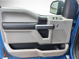 Miniature 12 Ford F150 XLT 2015