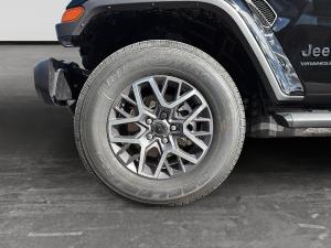Miniature 7 Jeep Wrangler 4 Door Sahara 2026