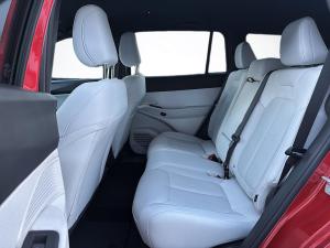 Miniature 10 Jeep Cherokee Laredo 2026