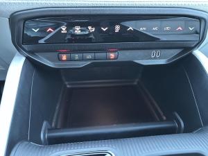 Miniature 20 Jeep Cherokee Laredo 2026