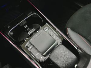 Miniature 18 Mercedes-Benz GLA Gla 250 4Matic Suv 2023