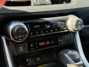 Miniature 18 Toyota Rav4 Limited AWD 2019