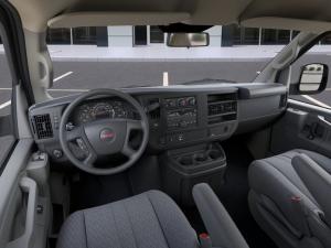 Miniature 5 GMC Savana Cargo 3500 Ext Wb 2026