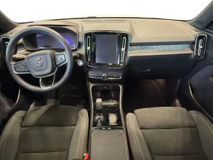 Miniature 11 Volvo XC40 Plus Dark Theme Toit panoramique, Navigation... 2023