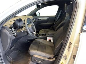 Miniature 12 Volvo XC40 Plus Dark Theme Toit panoramique, Navigation... 2023