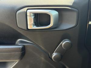 Miniature 16 Jeep Wrangler Sport 2 portes 4x4 2024