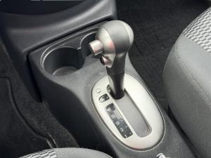 Miniature 18 Nissan Micra Sv 2015